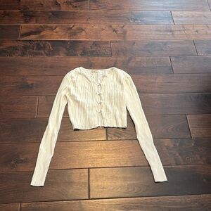 Super cute Urban top